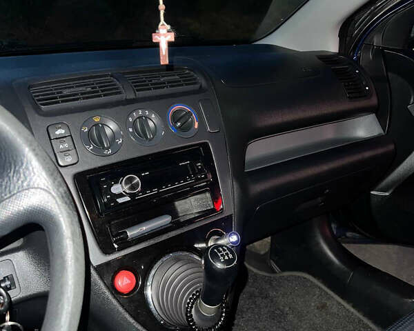 Синій Хонда Сівік, об'ємом двигуна 1.4 л та пробігом 282 тис. км за 2950 $, фото 25 на Automoto.ua