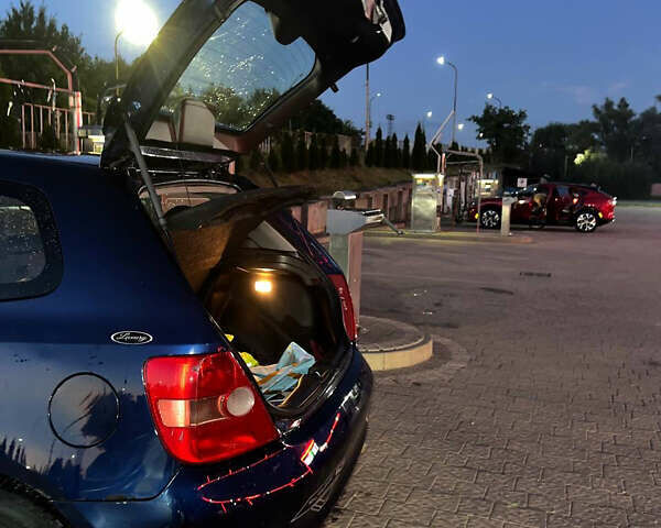 Синій Хонда Сівік, об'ємом двигуна 1.4 л та пробігом 282 тис. км за 2950 $, фото 23 на Automoto.ua