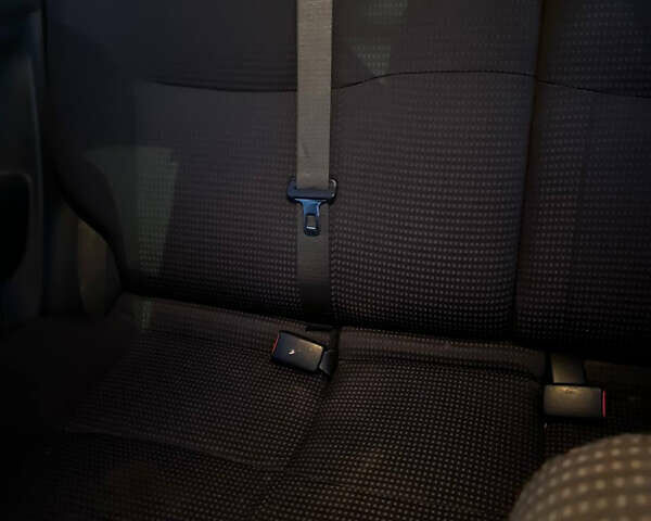 Синій Хонда Сівік, об'ємом двигуна 1.4 л та пробігом 282 тис. км за 2950 $, фото 21 на Automoto.ua