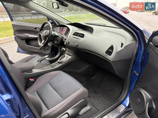 Синий Хонда Цивик, объемом двигателя 1.8 л и пробегом 194 тыс. км за 8300 $, фото 11 на Automoto.ua