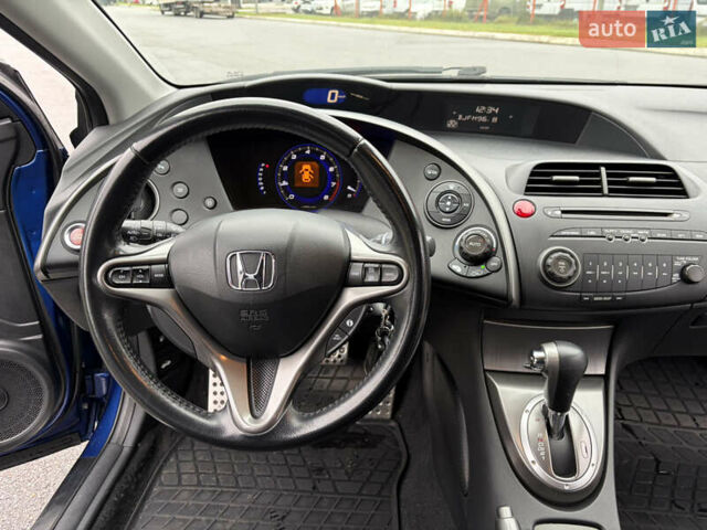 Синий Хонда Цивик, объемом двигателя 1.8 л и пробегом 194 тыс. км за 8300 $, фото 10 на Automoto.ua