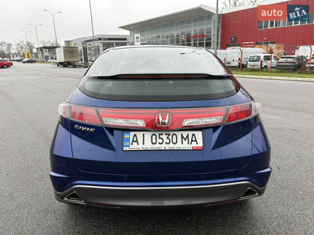 Синий Хонда Цивик, объемом двигателя 1.8 л и пробегом 194 тыс. км за 8300 $, фото 6 на Automoto.ua