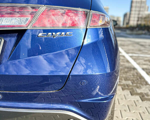 Синий Хонда Цивик, объемом двигателя 1.8 л и пробегом 141 тыс. км за 9500 $, фото 9 на Automoto.ua