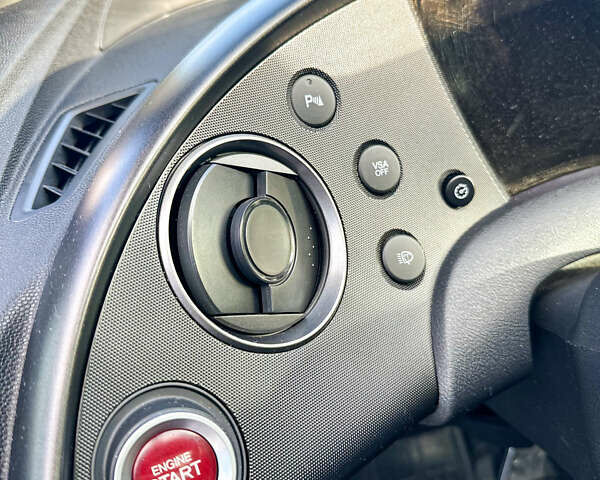 Синий Хонда Цивик, объемом двигателя 1.8 л и пробегом 141 тыс. км за 9500 $, фото 19 на Automoto.ua