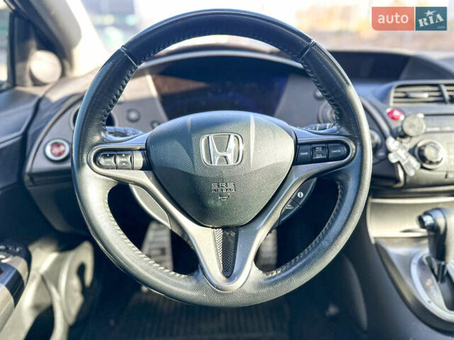 Синий Хонда Цивик, объемом двигателя 1.8 л и пробегом 141 тыс. км за 9500 $, фото 11 на Automoto.ua