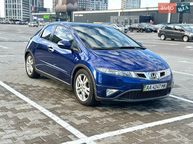 Синий Хонда Цивик, объемом двигателя 1.8 л и пробегом 141 тыс. км за 9500 $, фото 3 на Automoto.ua