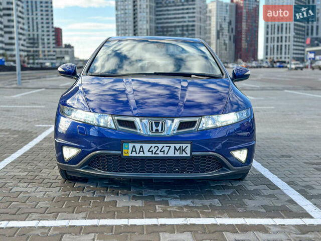 Синий Хонда Цивик, объемом двигателя 1.8 л и пробегом 141 тыс. км за 9500 $, фото 1 на Automoto.ua