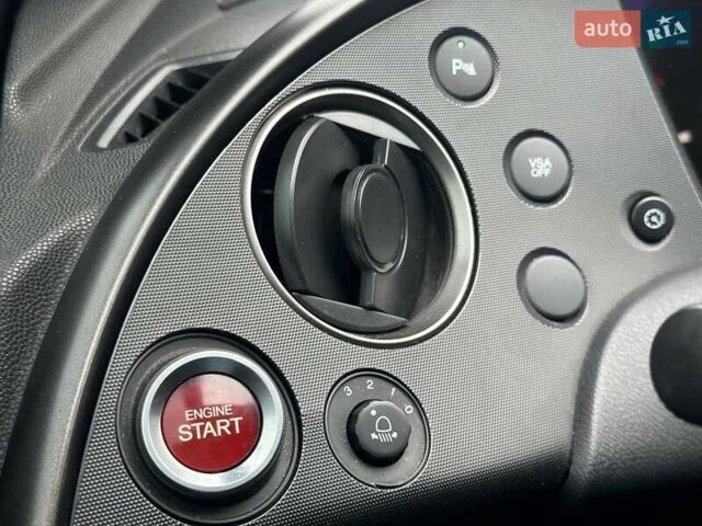 Синий Хонда Цивик, объемом двигателя 1.8 л и пробегом 193 тыс. км за 7490 $, фото 20 на Automoto.ua