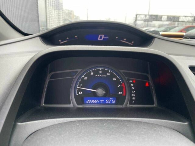 Синий Хонда Цивик, объемом двигателя 1.8 л и пробегом 283 тыс. км за 5290 $, фото 17 на Automoto.ua