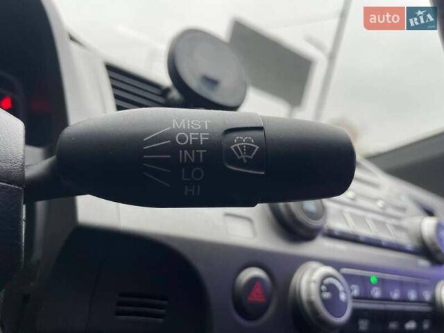 Синий Хонда Цивик, объемом двигателя 1.8 л и пробегом 284 тыс. км за 5290 $, фото 19 на Automoto.ua