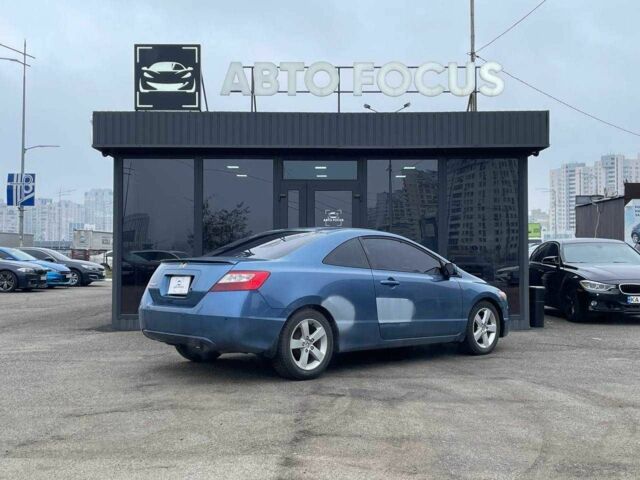 Синий Хонда Цивик, объемом двигателя 1.8 л и пробегом 283 тыс. км за 5290 $, фото 7 на Automoto.ua