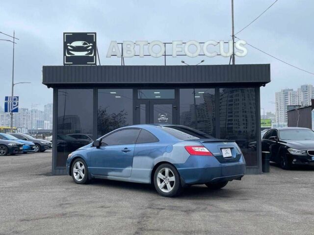 Синий Хонда Цивик, объемом двигателя 1.8 л и пробегом 283 тыс. км за 5290 $, фото 4 на Automoto.ua