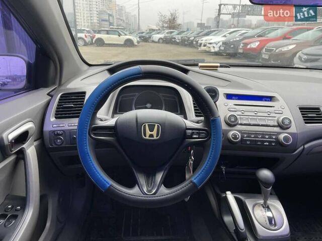 Синий Хонда Цивик, объемом двигателя 1.8 л и пробегом 284 тыс. км за 5290 $, фото 11 на Automoto.ua