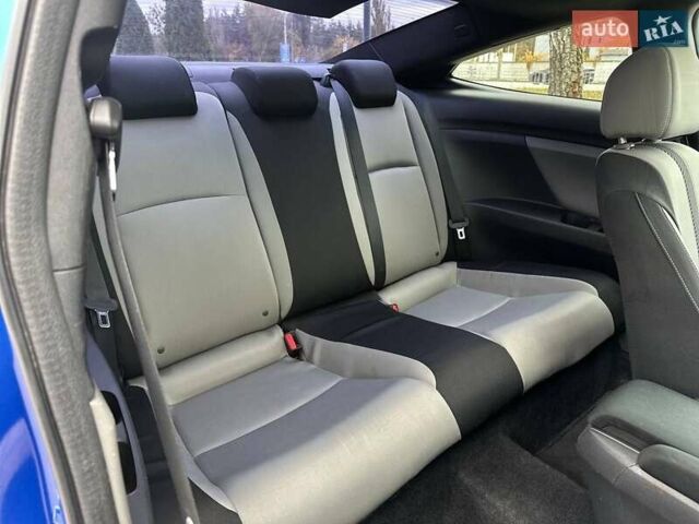 Синий Хонда Цивик, объемом двигателя 2 л и пробегом 129 тыс. км за 12800 $, фото 12 на Automoto.ua