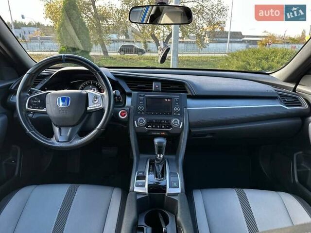 Синий Хонда Цивик, объемом двигателя 2 л и пробегом 129 тыс. км за 12800 $, фото 17 на Automoto.ua