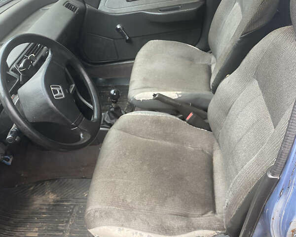 Синий Хонда Цивик, объемом двигателя 1.4 л и пробегом 200 тыс. км за 950 $, фото 5 на Automoto.ua