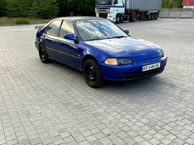 Синий Хонда Цивик, объемом двигателя 1.5 л и пробегом 350 тыс. км за 1900 $, фото 1 на Automoto.ua