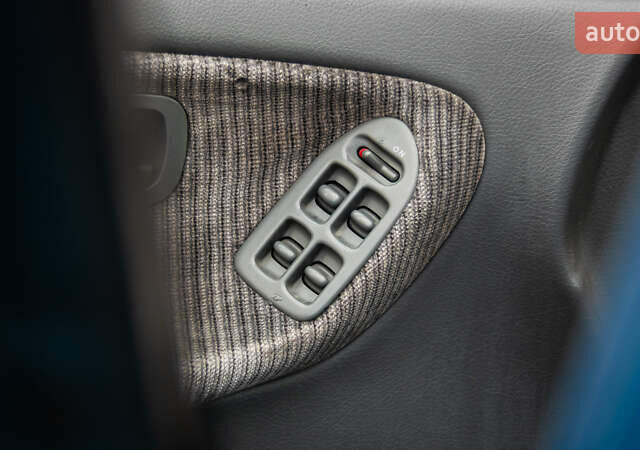 Синий Хонда Цивик, объемом двигателя 1.49 л и пробегом 330 тыс. км за 3000 $, фото 10 на Automoto.ua