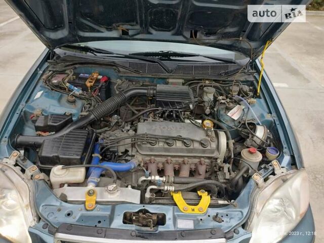 Синий Хонда Цивик, объемом двигателя 1.6 л и пробегом 422 тыс. км за 3400 $, фото 15 на Automoto.ua