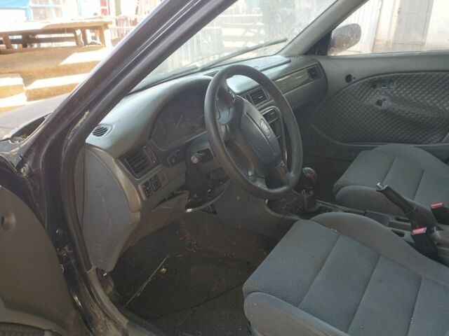 Синий Хонда Цивик, объемом двигателя 1.4 л и пробегом 80 тыс. км за 570 $, фото 3 на Automoto.ua