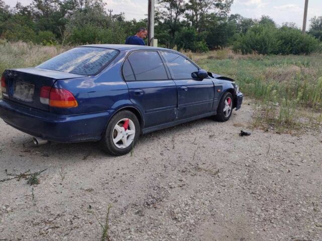 Синий Хонда Цивик, объемом двигателя 1.5 л и пробегом 280 тыс. км за 1600 $, фото 1 на Automoto.ua