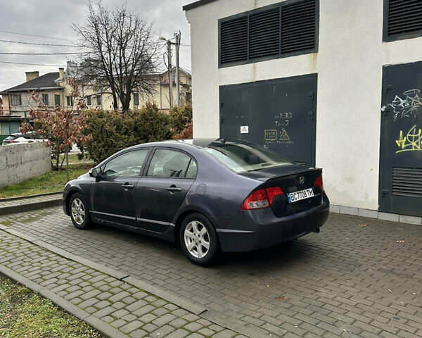 Синий Хонда Цивик, объемом двигателя 1.3 л и пробегом 250 тыс. км за 4800 $, фото 6 на Automoto.ua