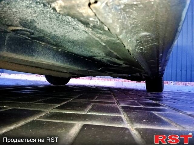 Синий Хонда Цивик, объемом двигателя 1.8 л и пробегом 207 тыс. км за 6000 $, фото 11 на Automoto.ua