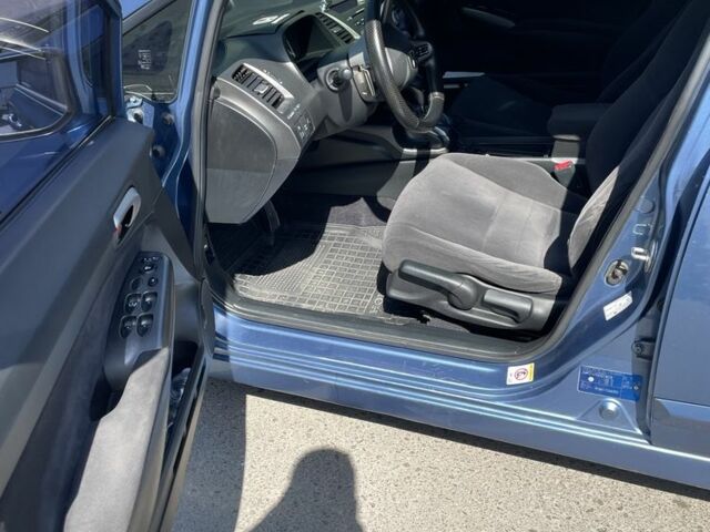 Синий Хонда Цивик, объемом двигателя 1.8 л и пробегом 214 тыс. км за 5000 $, фото 6 на Automoto.ua