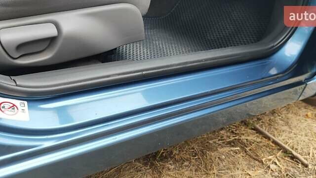 Синій Хонда Сівік, об'ємом двигуна 1.34 л та пробігом 207 тис. км за 6999 $, фото 81 на Automoto.ua