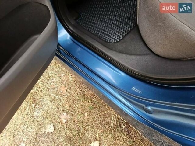 Синій Хонда Сівік, об'ємом двигуна 1.34 л та пробігом 207 тис. км за 6999 $, фото 68 на Automoto.ua