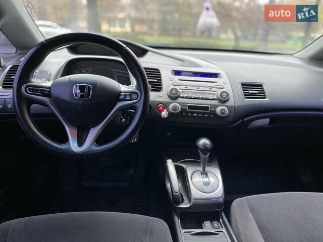 Синий Хонда Цивик, объемом двигателя 1.8 л и пробегом 237 тыс. км за 6000 $, фото 9 на Automoto.ua