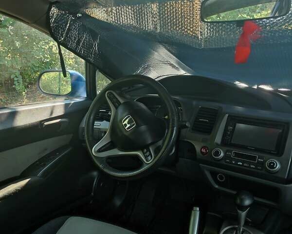 Синий Хонда Цивик, объемом двигателя 1.8 л и пробегом 201 тыс. км за 4999 $, фото 15 на Automoto.ua