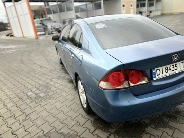 Синий Хонда Цивик, объемом двигателя 1.8 л и пробегом 240 тыс. км за 5500 $, фото 3 на Automoto.ua