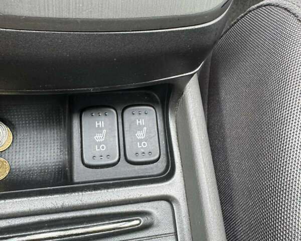 Синій Хонда Сівік, об'ємом двигуна 1.3 л та пробігом 254 тис. км за 6500 $, фото 21 на Automoto.ua