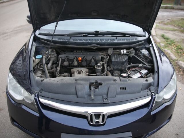 Синій Хонда Сівік, об'ємом двигуна 1.8 л та пробігом 270 тис. км за 4500 $, фото 7 на Automoto.ua