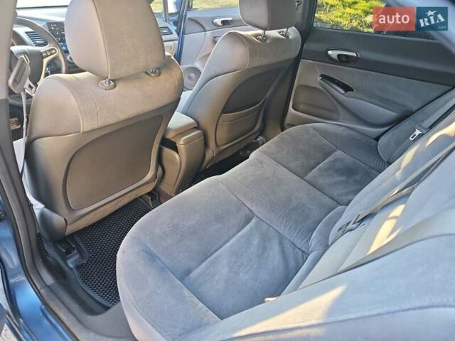 Синій Хонда Сівік, об'ємом двигуна 1.34 л та пробігом 269 тис. км за 6500 $, фото 3 на Automoto.ua