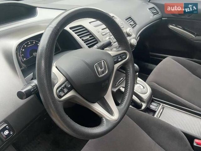 Синий Хонда Цивик, объемом двигателя 1.8 л и пробегом 170 тыс. км за 7300 $, фото 11 на Automoto.ua