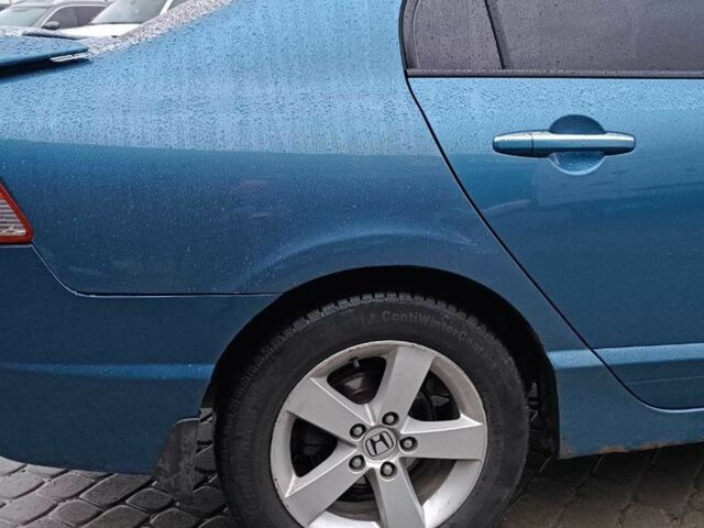 Синий Хонда Цивик, объемом двигателя 1.8 л и пробегом 238 тыс. км за 5800 $, фото 9 на Automoto.ua