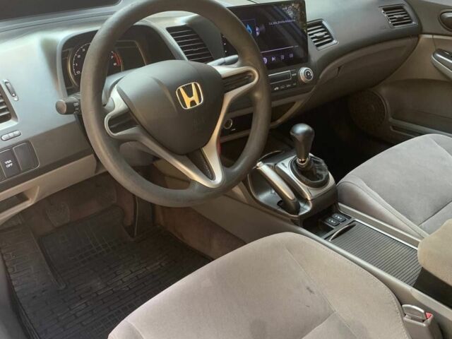 Синий Хонда Цивик, объемом двигателя 1.8 л и пробегом 203 тыс. км за 4800 $, фото 6 на Automoto.ua