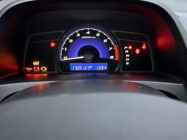 Синий Хонда Цивик, объемом двигателя 1.8 л и пробегом 170 тыс. км за 6600 $, фото 12 на Automoto.ua