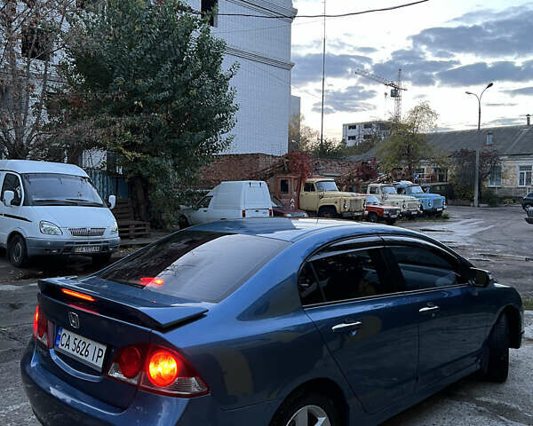 Синий Хонда Цивик, объемом двигателя 1.8 л и пробегом 239 тыс. км за 5200 $, фото 1 на Automoto.ua