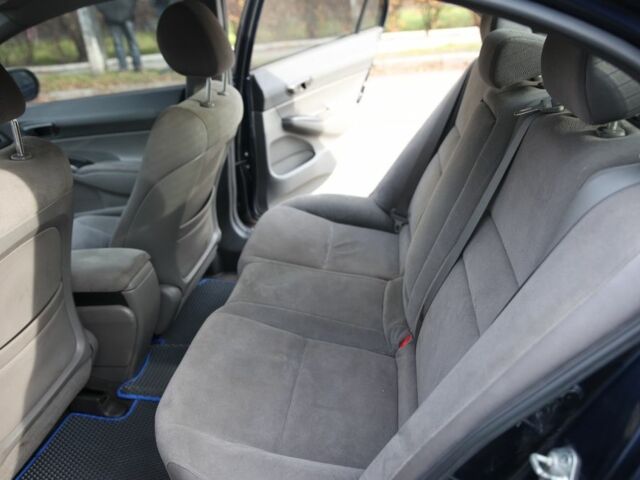 Синій Хонда Сівік, об'ємом двигуна 1.8 л та пробігом 270 тис. км за 4500 $, фото 6 на Automoto.ua