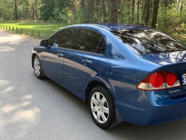 Синий Хонда Цивик, объемом двигателя 1.8 л и пробегом 203 тыс. км за 4800 $, фото 2 на Automoto.ua