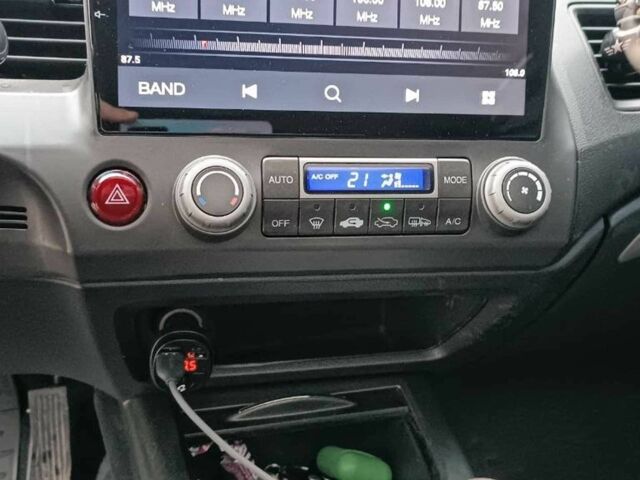 Синий Хонда Цивик, объемом двигателя 1.8 л и пробегом 238 тыс. км за 5800 $, фото 21 на Automoto.ua