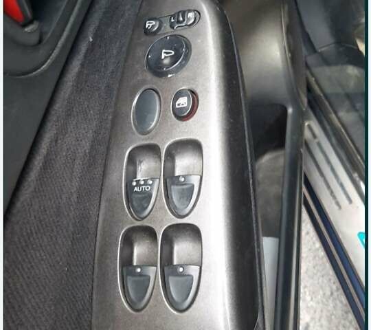 Синий Хонда Цивик, объемом двигателя 1.8 л и пробегом 225 тыс. км за 4799 $, фото 12 на Automoto.ua