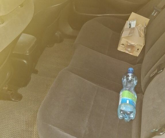 Синий Хонда Цивик, объемом двигателя 1.8 л и пробегом 313 тыс. км за 4600 $, фото 4 на Automoto.ua