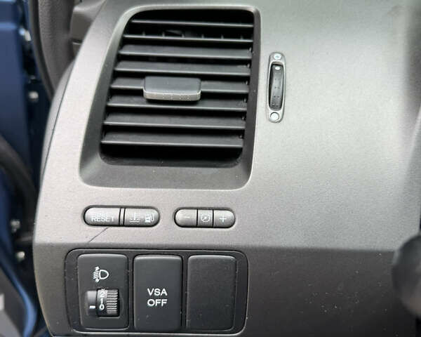 Синій Хонда Сівік, об'ємом двигуна 1.3 л та пробігом 254 тис. км за 6500 $, фото 17 на Automoto.ua