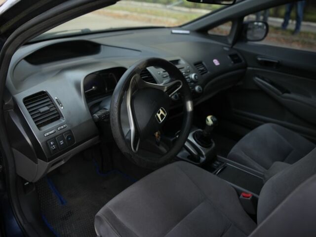 Синій Хонда Сівік, об'ємом двигуна 1.8 л та пробігом 270 тис. км за 4500 $, фото 5 на Automoto.ua