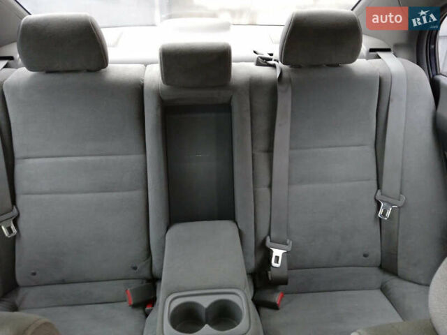 Синий Хонда Цивик, объемом двигателя 1.8 л и пробегом 243 тыс. км за 4700 $, фото 15 на Automoto.ua