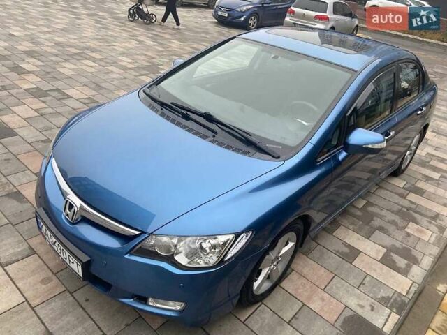 Синий Хонда Цивик, объемом двигателя 1.8 л и пробегом 170 тыс. км за 7300 $, фото 3 на Automoto.ua
